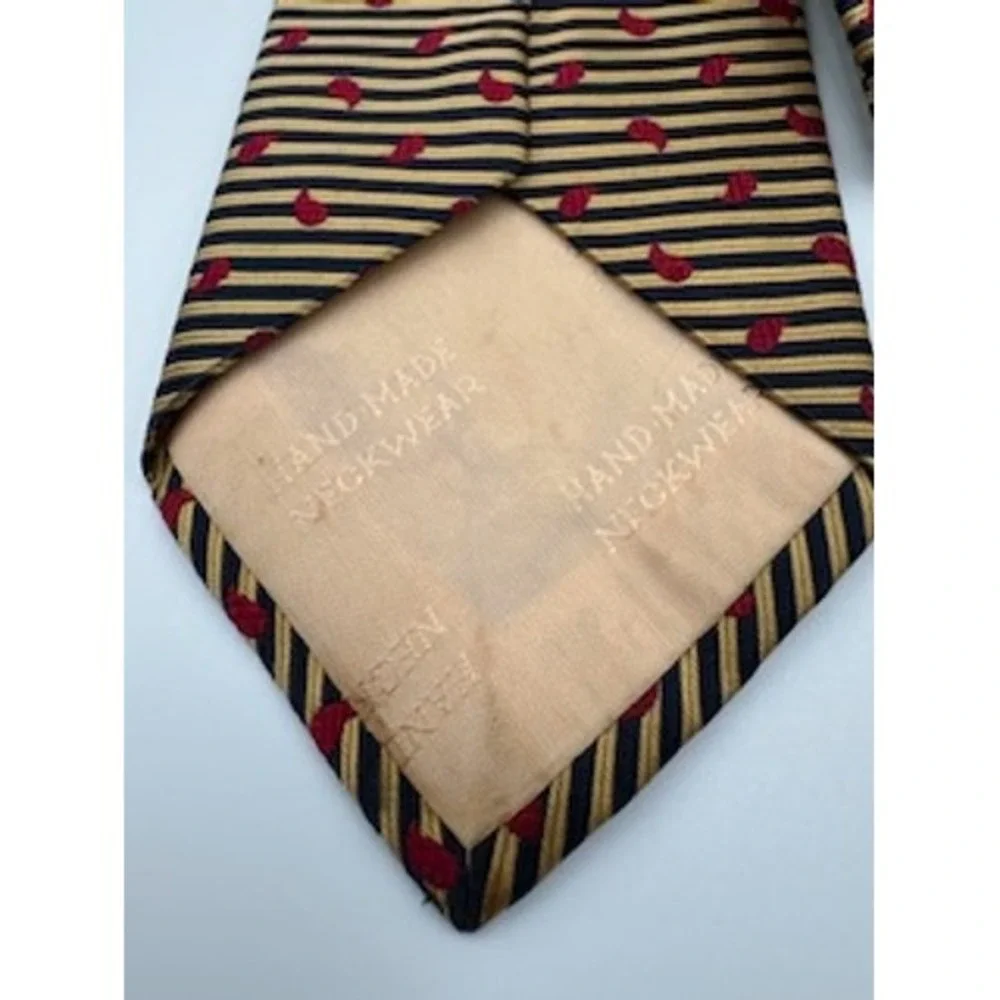 TOM JAMES‎ 100% Silk Tie Gold Navy Red Paisley Striped Handmade Business Classic